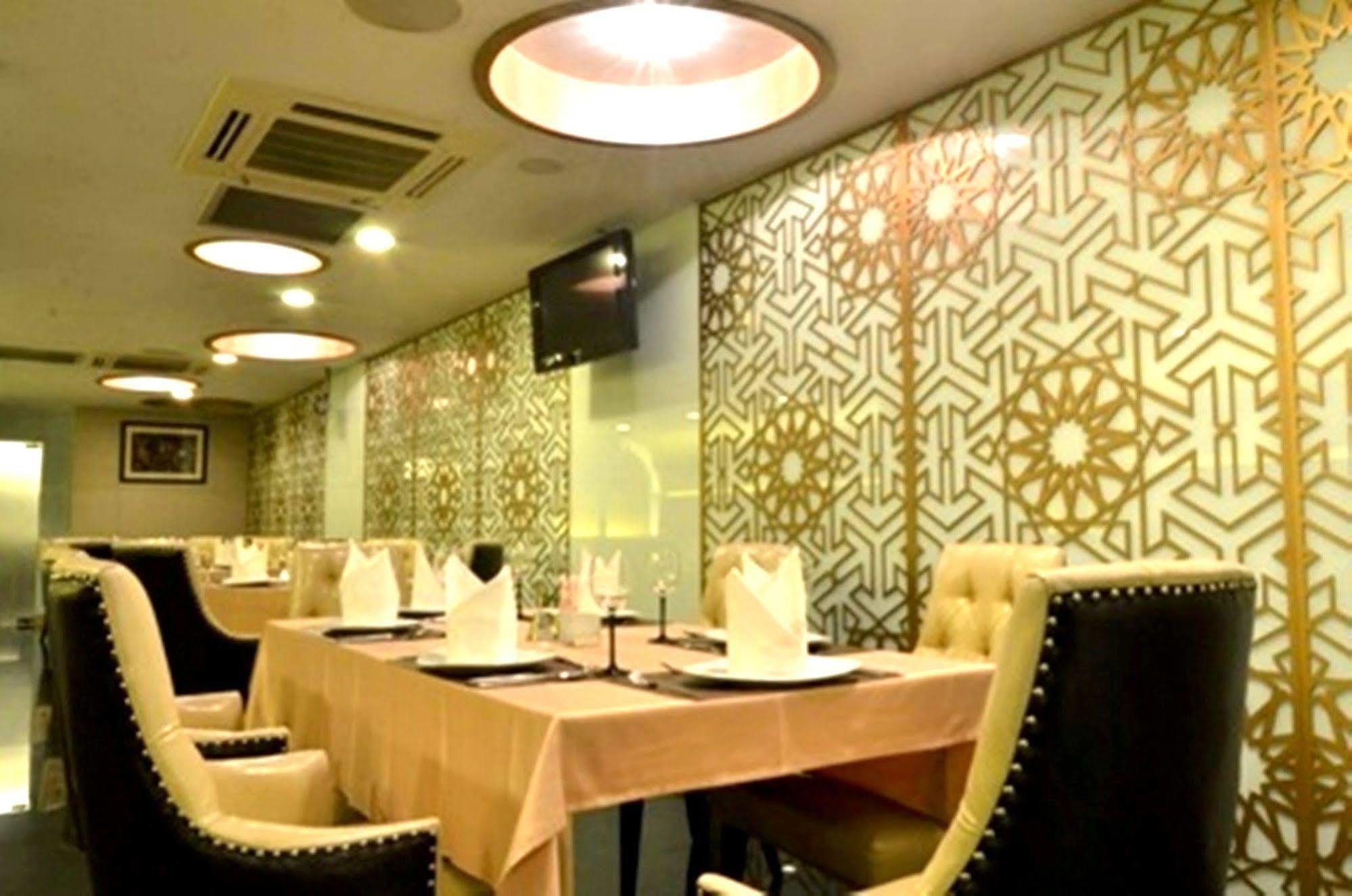 Hotel Ziniza The Boutique Service Bangkok