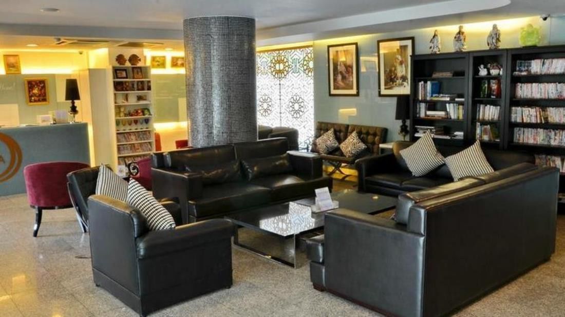 Ziniza The Boutique Service Hotel 3*
